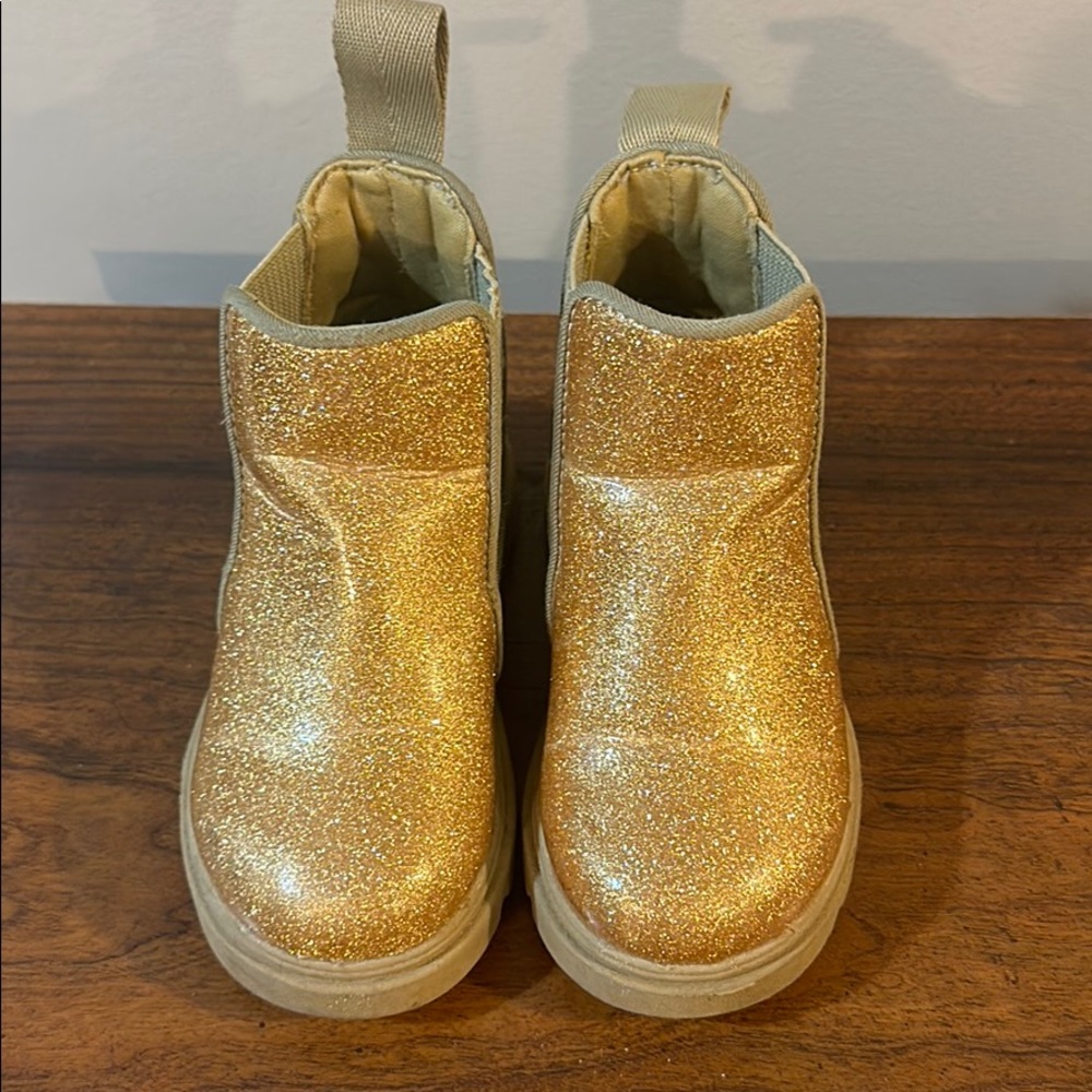 Native Glitter Gold Boots
